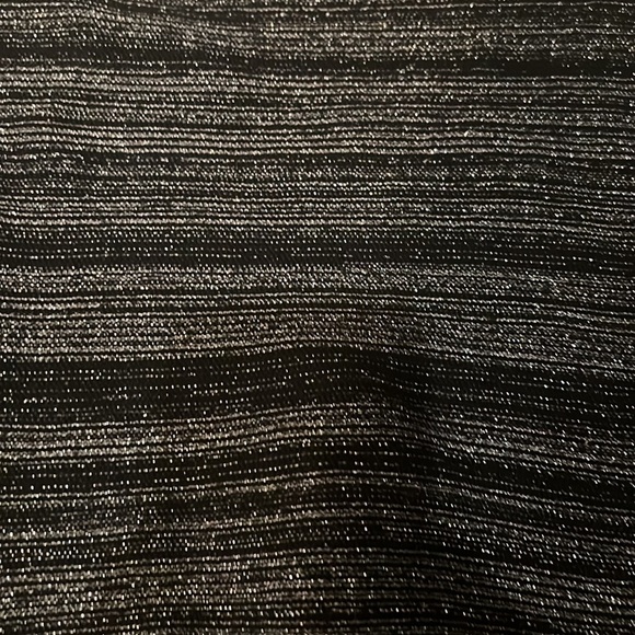 Bcbg long sleeve crop turtle neck with cutout on right shoulder - Picture 2 of 2